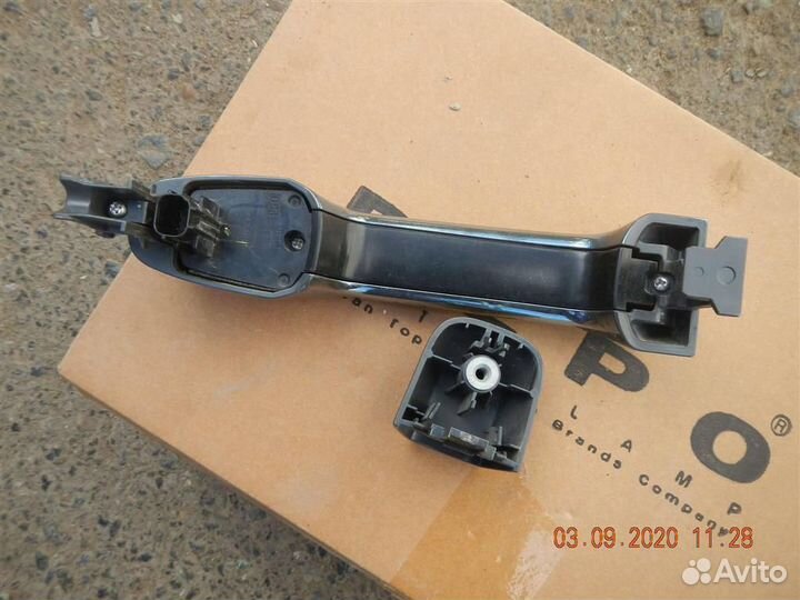 Ручка двери передней наружная правая Toyota Land