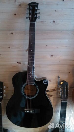 Гитара новая