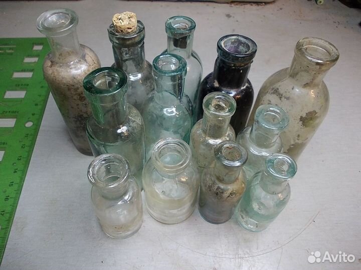 13 штук Флакончики Пузырьки Аптека 19-20 век Росси