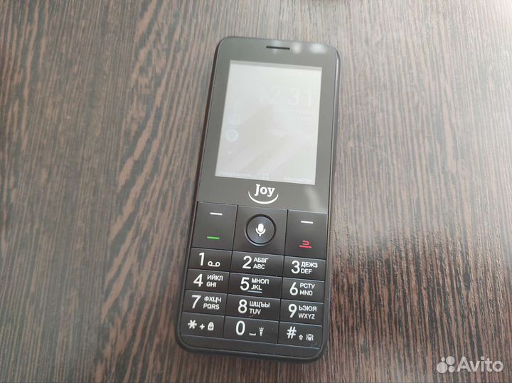 Кнопочный смартфон JOY HL2821A