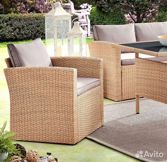 Плетеное кресло - качалка из ротанга