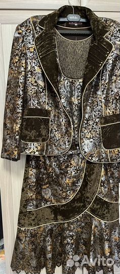 Классический костюм женский