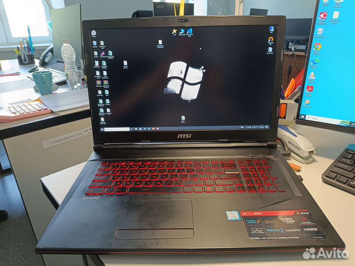 Ноутбук MSI GL73 8RD