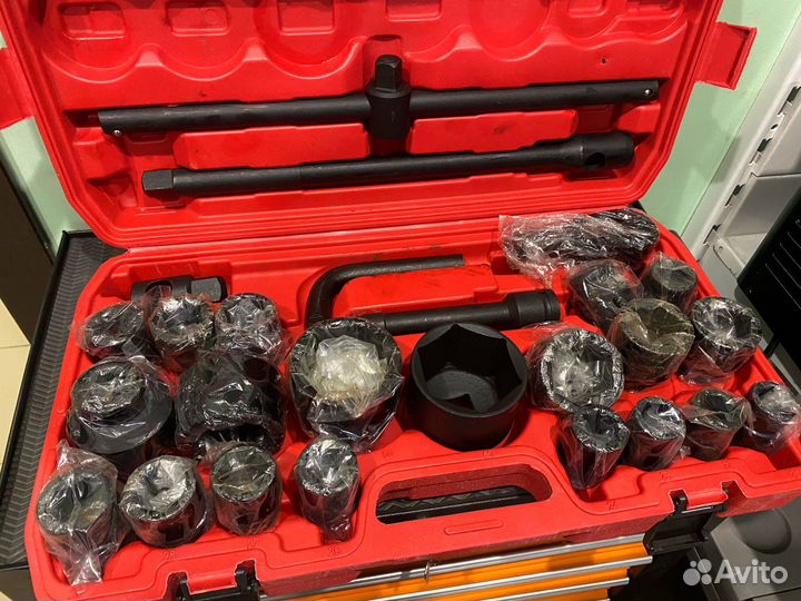 Набор инструментов с трещеткой грузовой 26 пр