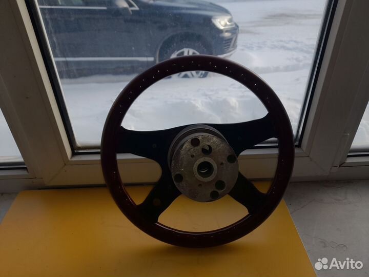 Руль из красного дерева