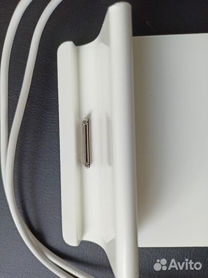 Док-станция Apple для iPad, iPod, iPhone
