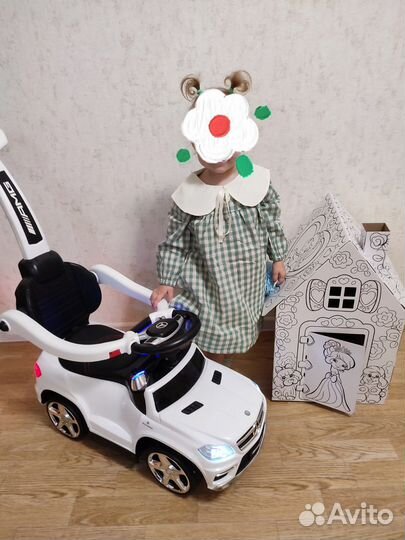 Машинка каталка толокар с ручкой mercedes