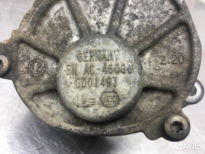 Насос вакуумный Mercedes C-Class W204 OM651 2.2