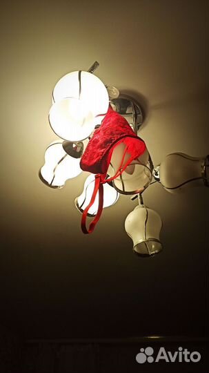 Стринги красные