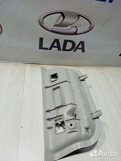 Кронштейн LADA largus ларгус Прав