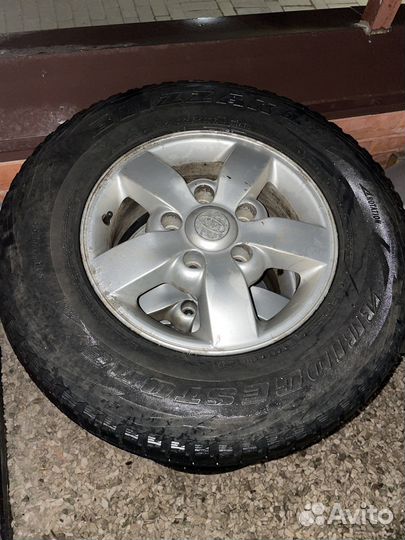 Bridgestone Blizzak DM-V1 245/70 R16 63B