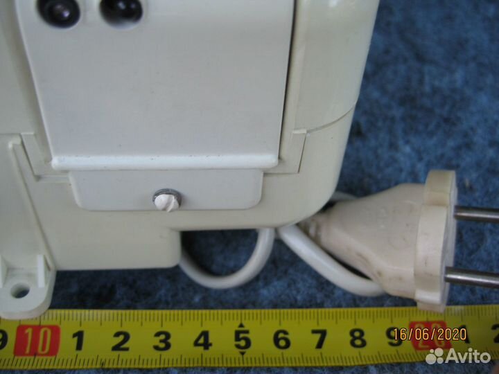 Фен-сушилка для рук автомат