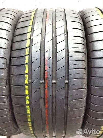 Goodyear EfficientGrip 225/40 R18 92W