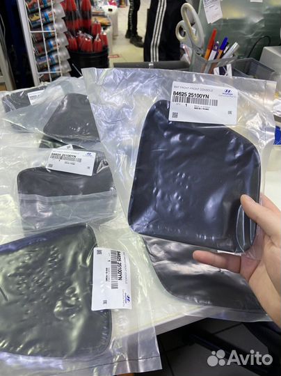 Коврик центральной консоли Hyundai accent