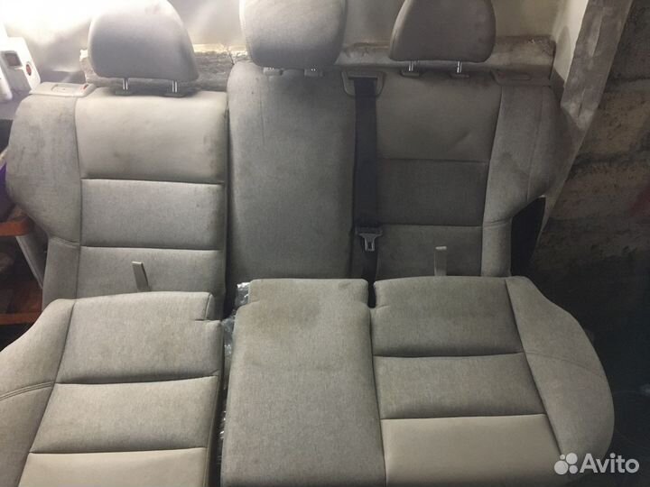 Сиденья задние volvo V 50