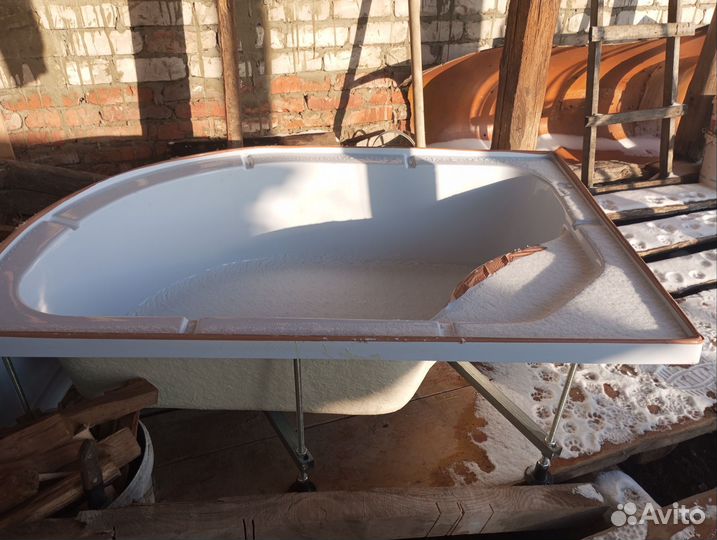 Душевой поддон новый