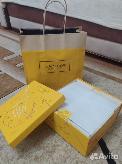 Коробка подарочная