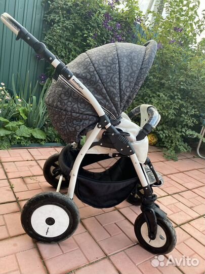Продам детскую коляску 2 в 1