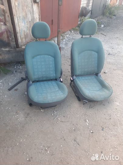 Peugeot 206 комплект сидений