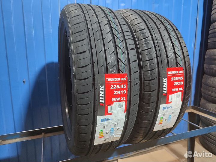 iLink Thunder U09 225/45 R19