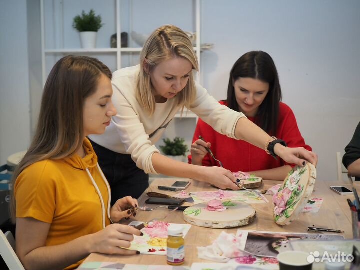 Занятия творчеством (рисование, живопись)