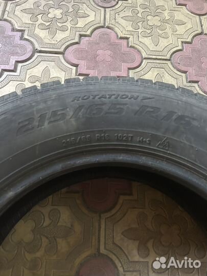 Pirelli Ice Zero 215/65 R16 102T