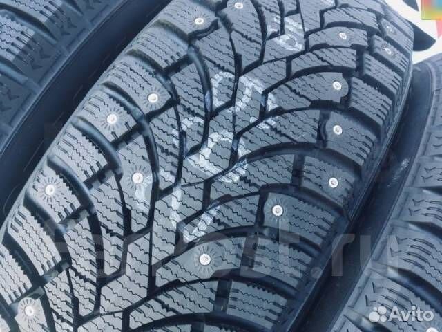 Pirelli Formula Ice 245/70 R16