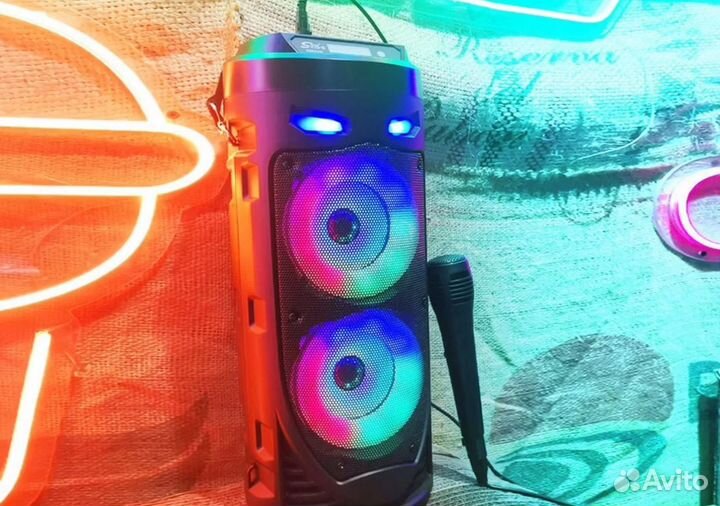 Блютуз колонка большая горомкая