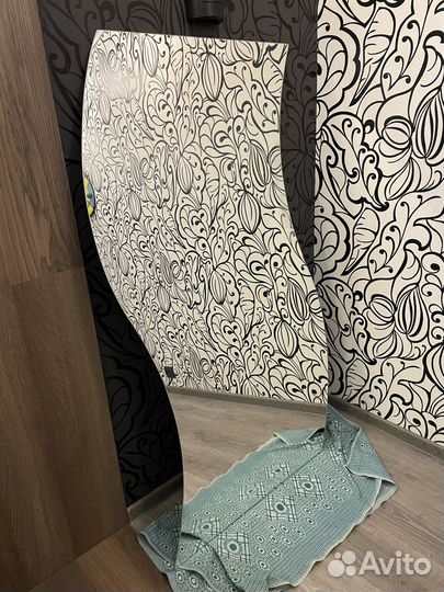 Зеркало настенное