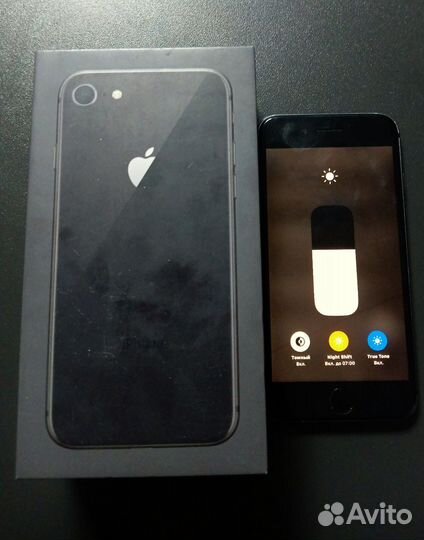 iPhone 8, 64 ГБ