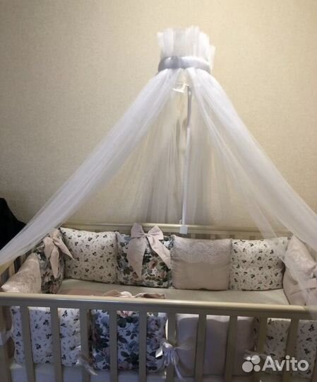 Бортики в детскую кроватку и балдахин