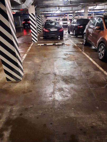 Машиноместо, 17 м²