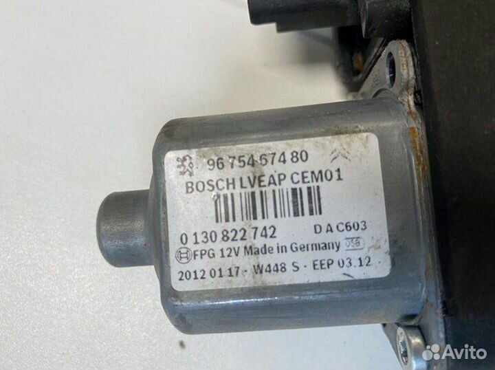 Стеклоподъемник передний левый Peugeot 308