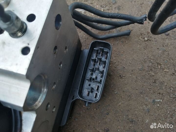 Блок ABS Lexus LS430 Mark2 Verossa Celsior