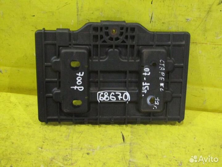 Площадка под акб Hyundai Starex H1 10-15г 68670