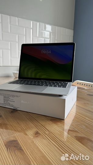 Apple MacBook air 13 2020 m1