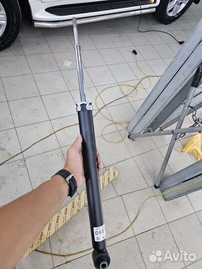 Амортизатор lexus gs 48530-80756