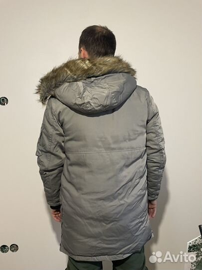 Мужская зимняя парка с мехом Bershka