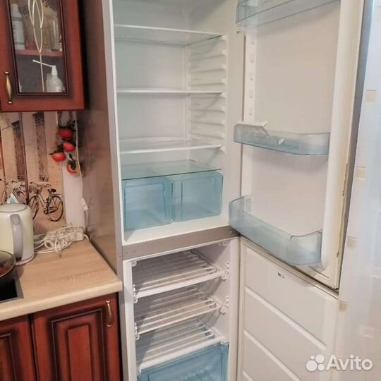 Ремонт холодильников