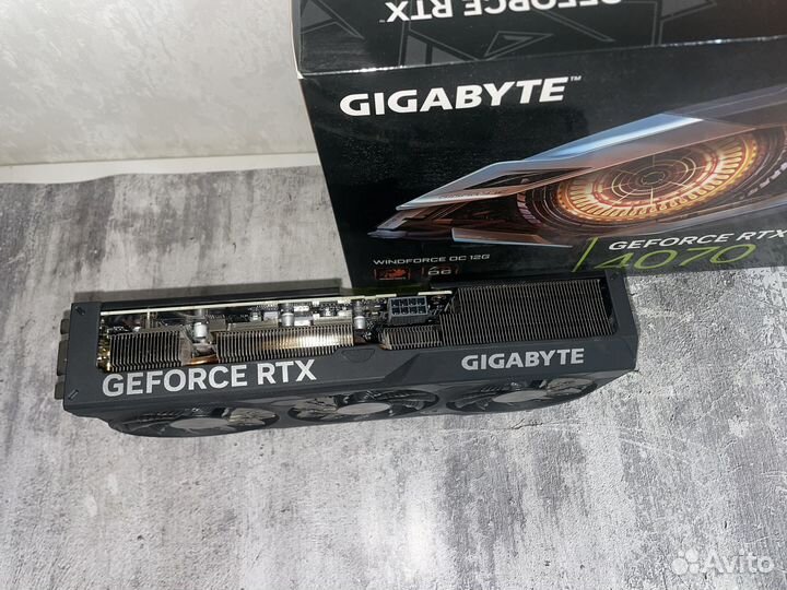 Видеокарта rtx 4070 gigabyte windforce oc 12gb