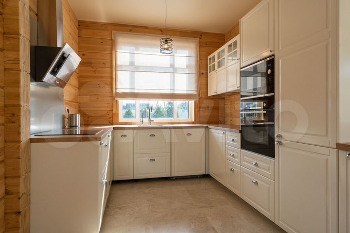 Дом 237 м² на участке 13,5 сот.