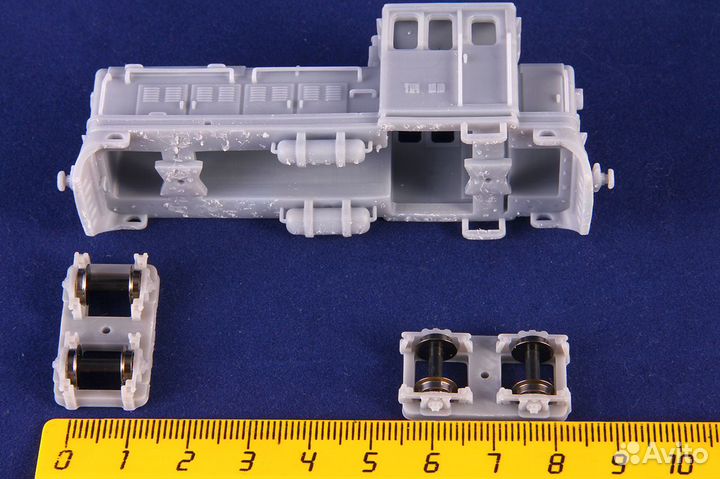 Ту4 модель тепловоза ужд 1:87/H0e