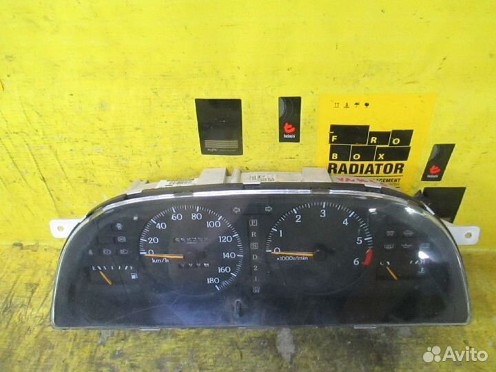 Панель приборов Nissan Largo VNW30