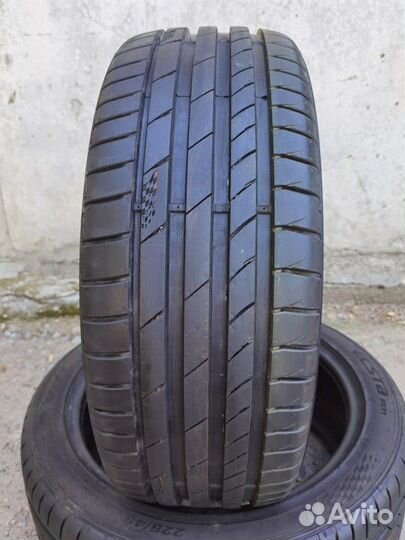 Kumho Ecsta PS71 225/45 R18 95Y