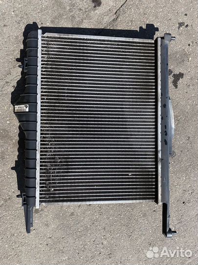 Радиатор интеркулера Mitsubishi Carisma DA5A