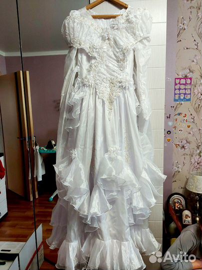 Свадебное платье