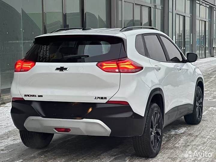 Chevrolet Tracker 1.0 AT, 2022, 23 600 км