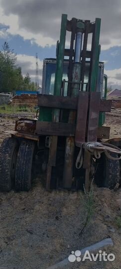 Вилочный погрузчик ЛЬВОВСКИЙ ПОГРУЗЧИК (ЛЕВ) АП-4075, 2000