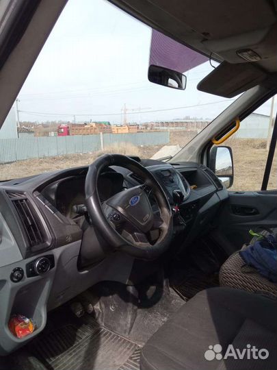 Ford Transit микроавтобус, 2015