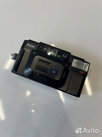 Плёночный фотоаппарат Ricoh ff-3d af